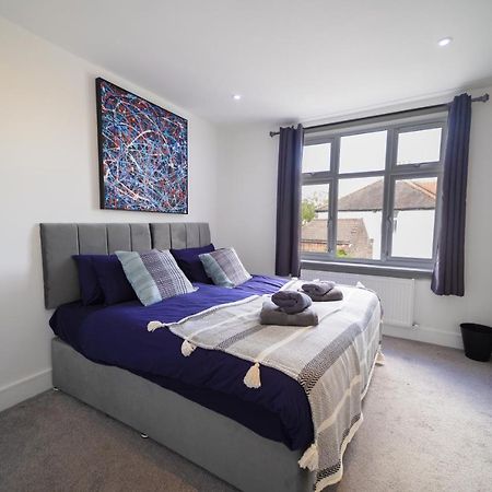 Star London Bell Lane 3-Bed Haven Lejlighed Hendon Eksteriør billede