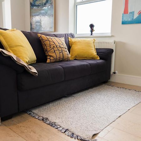 Star London Bell Lane 3-Bed Haven Lejlighed Hendon Eksteriør billede