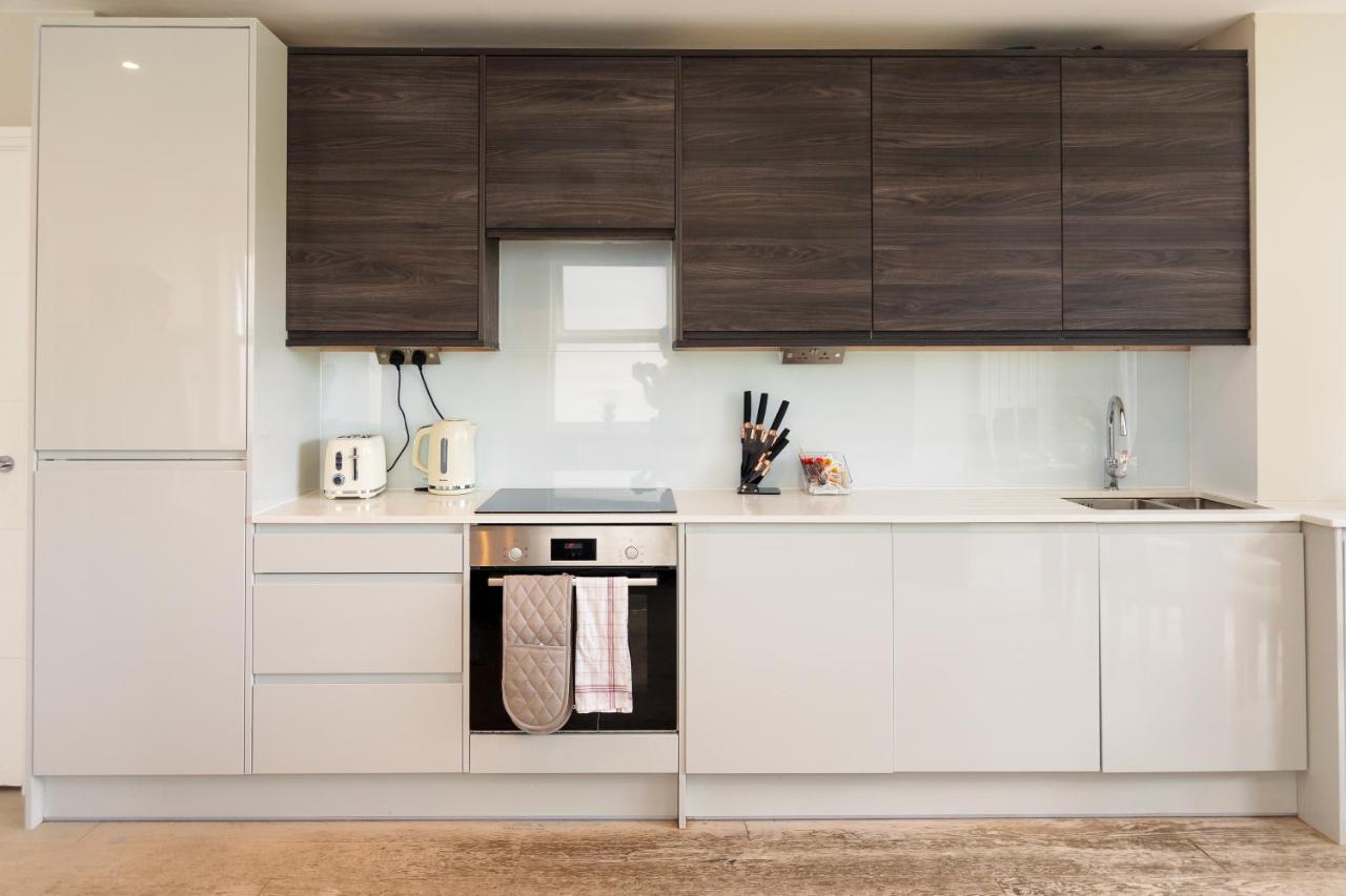 Star London Bell Lane 3-Bed Haven Lejlighed Hendon Eksteriør billede