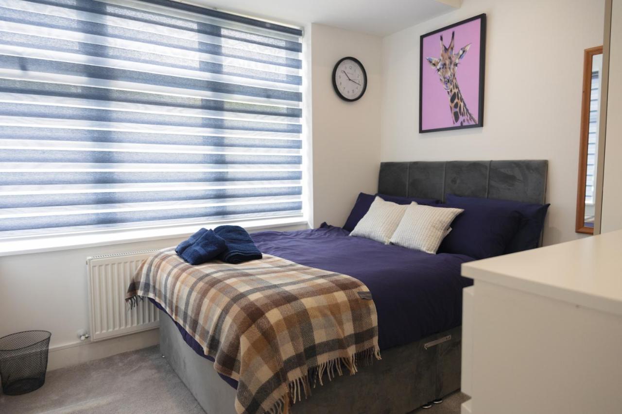 Star London Bell Lane 3-Bed Haven Lejlighed Hendon Eksteriør billede